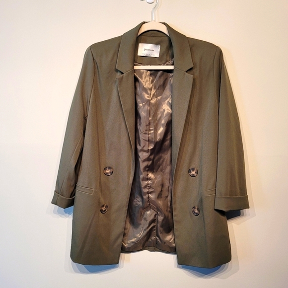 Blazer - Picture 1 of 6
